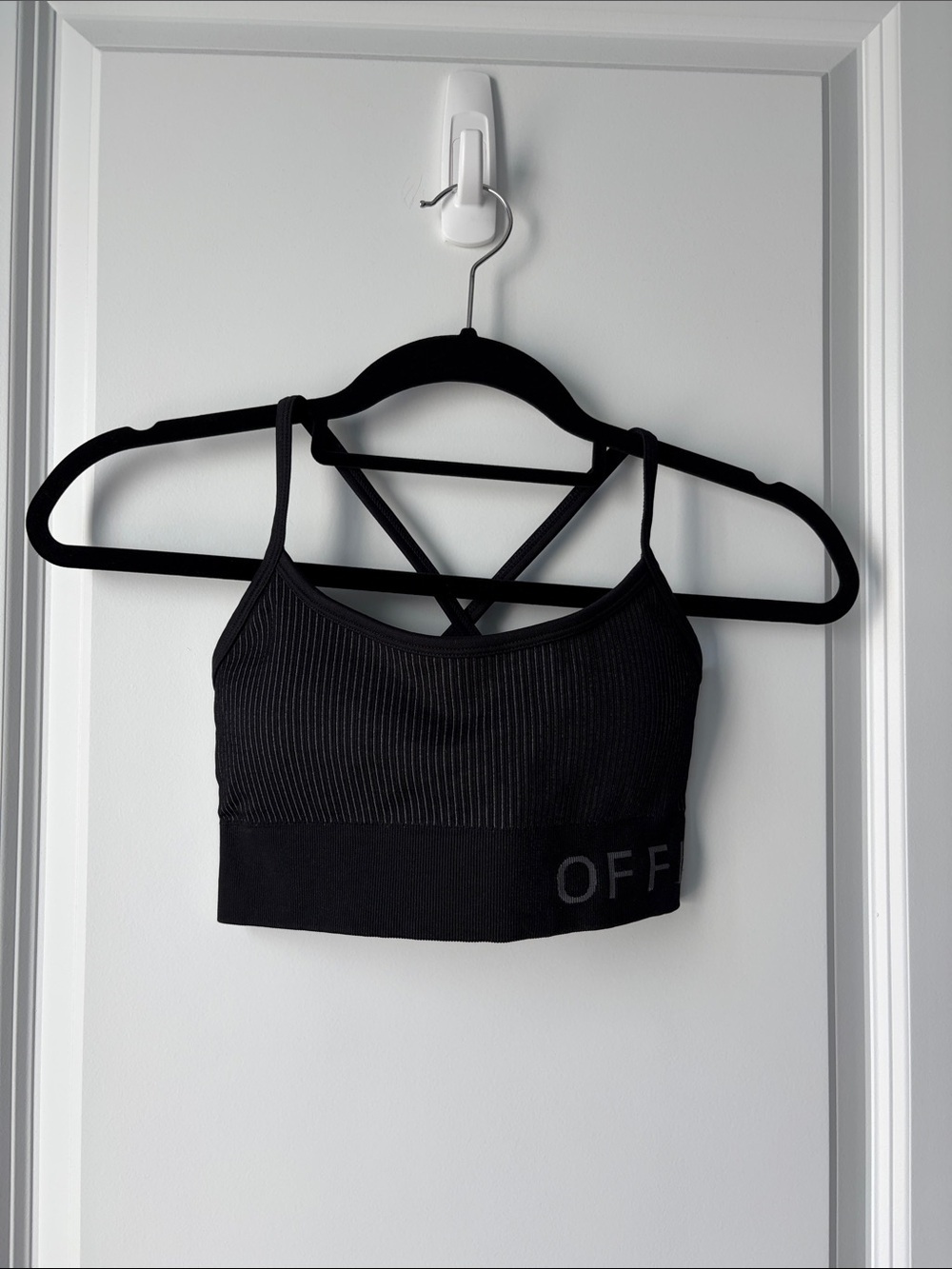 NWOT AERIE Offline Black Ribbed Criss Cross Sports Bra